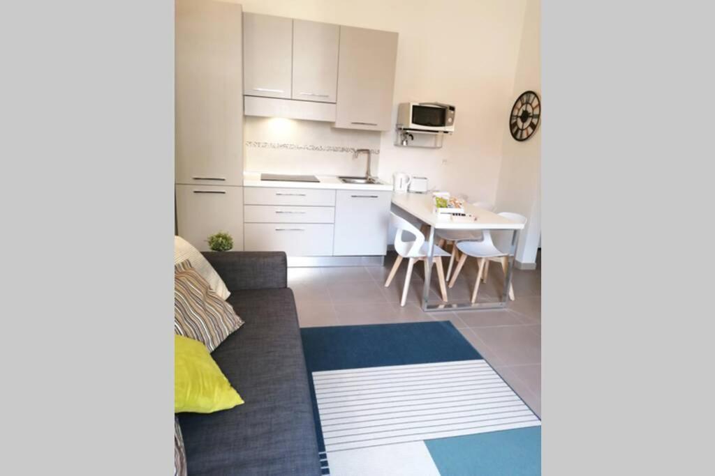 Charming & Spacious Florentine Home Just Two Mins From Tram Stop Флоренция Экстерьер фото
